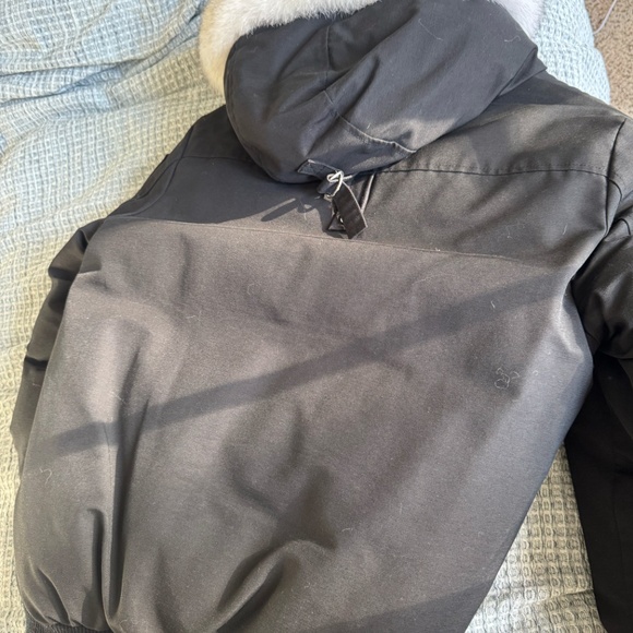 Moose Knuckles Black Bomber Jacket with White Fox Fur - Picture 2 of 4